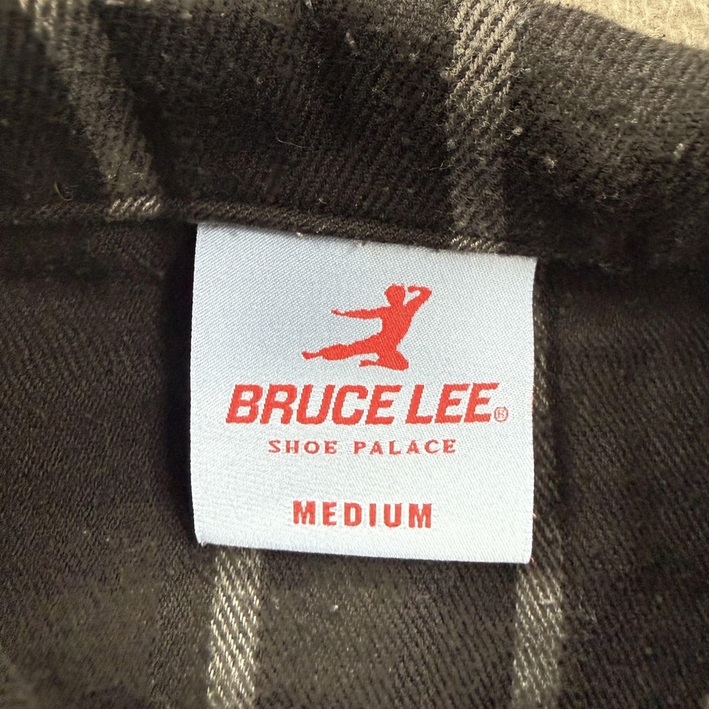 Bruce Lee Shirt Mens Medium Black Striped Short Sleeve Embroidered Shoe Palace - Picture 3 of 9